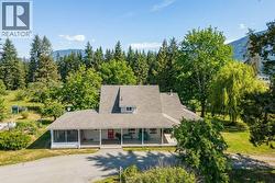 615 97B Highway SE  Salmon Arm, BC V1E 1X5
