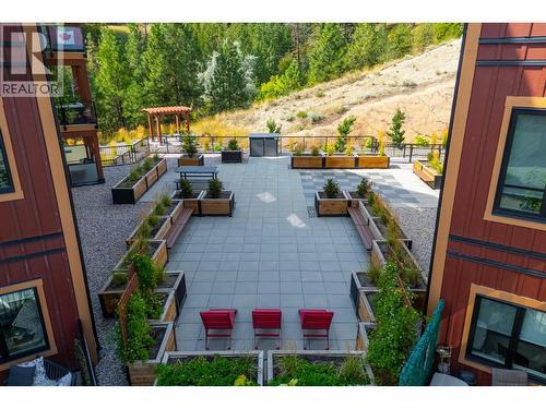 1405 Springhill Drive Unit# 3405, Kamloops, BC - Outdoor With Fireplace
