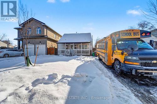 3032 Victory Crescent, Mississauga, ON - Outdoor