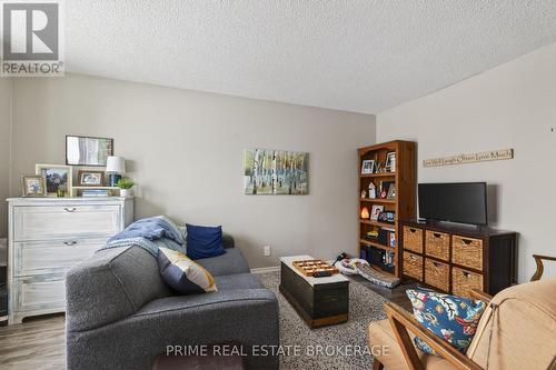 68 Forest Street, Aylmer, ON - Indoor Photo Showing Bedroom