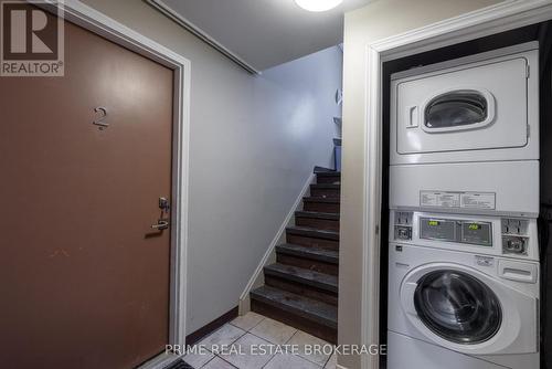 68 Forest Street, Aylmer, ON - Indoor Photo Showing Laundry Room