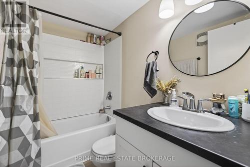 68 Forest Street, Aylmer, ON - Indoor Photo Showing Bathroom