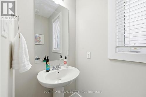 211 Asper Trail Circle, Ottawa, ON - Indoor Photo Showing Bathroom