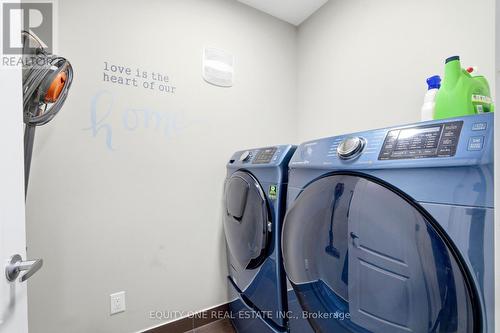 211 Asper Trail Circle, Ottawa, ON - Indoor Photo Showing Laundry Room
