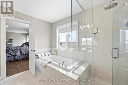 211 Asper Trail Circle, Ottawa, ON - Indoor Photo Showing Bathroom
