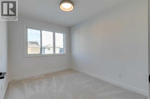 98 Agate Road  Cochrane, AB T4C 3K1