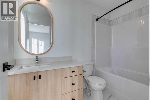 98 Agate Road, Cochrane, AB - Indoor Photo Showing Bathroom