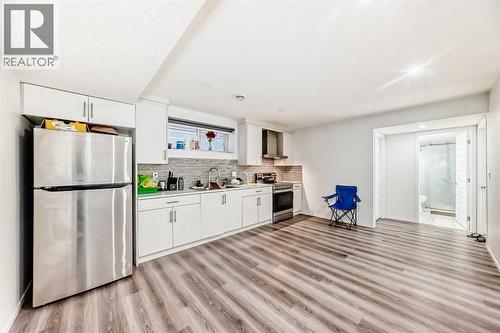 6 Corner Meadows Grove Ne, Calgary, AB - Indoor Photo Showing Kitchen