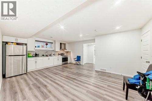 6 Corner Meadows Grove Ne, Calgary, AB - Indoor