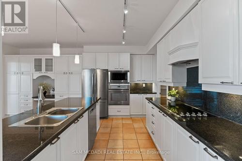 509 - 65 Port Street E, Mississauga, ON - Indoor Photo Showing Kitchen With Stainless Steel Kitchen With Double Sink With Upgraded Kitchen