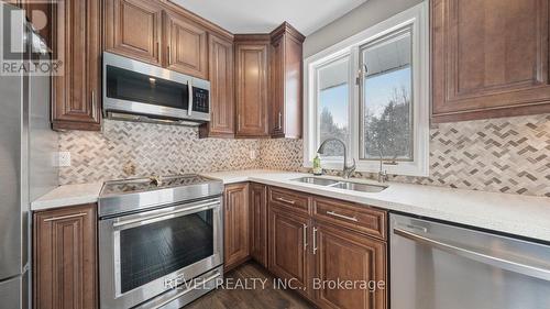 6 Decou Road, Norfolk, ON - Indoor Photo Showing Kitchen With Double Sink With Upgraded Kitchen