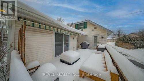 6 Decou Road, Norfolk, ON - Outdoor With Exterior