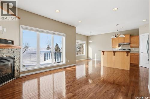 607 Beckett Crescent, Saskatoon, SK - Indoor With Fireplace