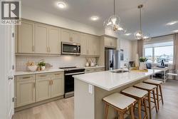 62 Starling Boulevard NW  Calgary, AB T3P 2V7