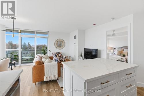 711 - 1600 Charles Street, Whitby (Port Whitby), ON - Indoor Photo Showing Kitchen With Stainless Steel Kitchen