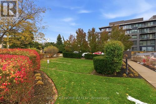 711 - 1600 Charles Street, Whitby (Port Whitby), ON - Outdoor