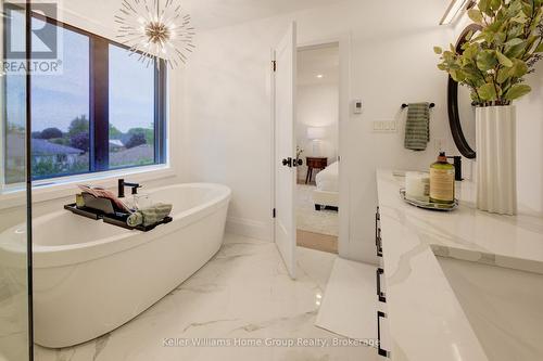 62 Lovett Lane, Guelph (Kortright West), ON - Indoor Photo Showing Bathroom