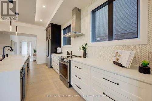 62 Lovett Lane, Guelph (Kortright West), ON - Indoor Photo Showing Kitchen With Upgraded Kitchen