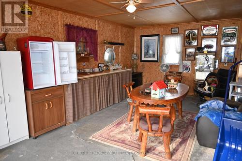 248 Cemetery Road, Gananoque, ON - Indoor