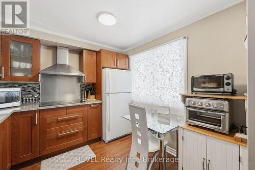 69 - 6767 Thorold Stone Road, Niagara Falls (Stamford), ON - Indoor Photo Showing Kitchen