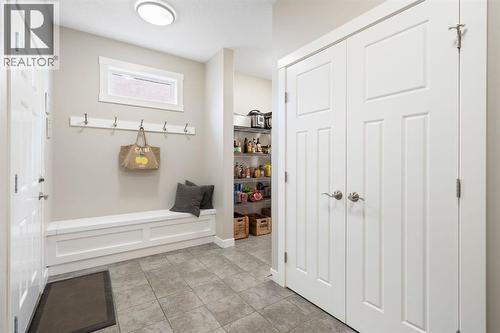 52 Elgin Estates View Se, Calgary, AB - Indoor