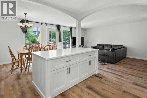 40 Bergen Place Nw, Calgary, AB - Indoor