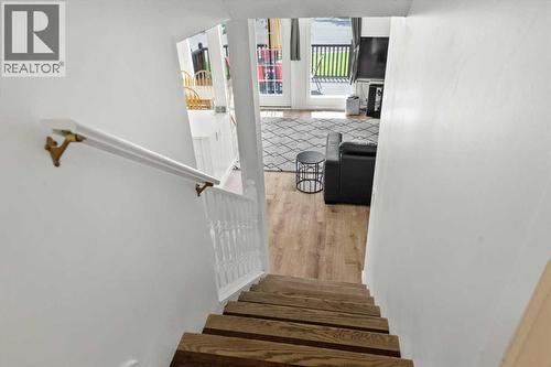40 Bergen Place Nw, Calgary, AB - Indoor Photo Showing Other Room