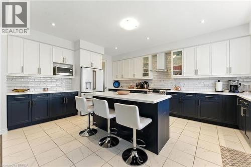 38 Lydia Lane, Paris, ON - Indoor Photo Showing Kitchen With Upgraded Kitchen