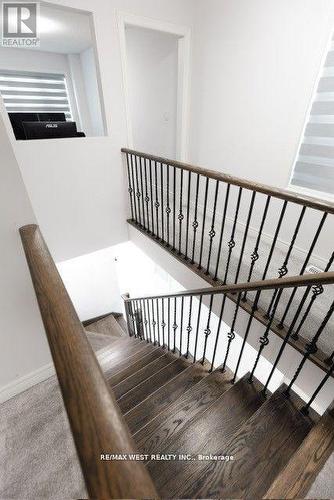 31 Frederick Taylor Way, East Gwillimbury, ON - Indoor Photo Showing Other Room