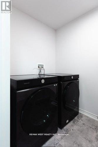 31 Frederick Taylor Way, East Gwillimbury, ON - Indoor Photo Showing Other Room