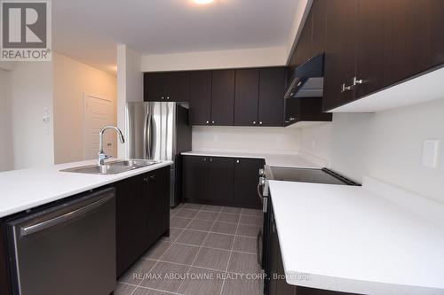 2 Sundin Drive S, Haldimand, ON - Indoor Photo Showing Kitchen With Double Sink