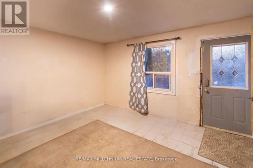 3021 Pinegrove Road, Springwater, ON - Indoor Photo Showing Other Room
