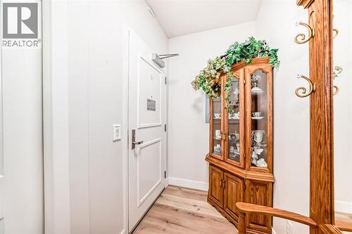 111, 1005B Westmount Drive, Strathmore, AB - Indoor Photo Showing Other Room