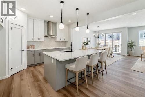 25 Starling Place NW  Calgary, AB T3P 2V6