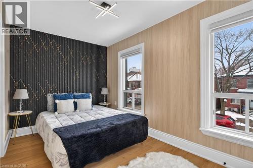 23 Edward Street, Hamilton, ON - Indoor Photo Showing Bedroom