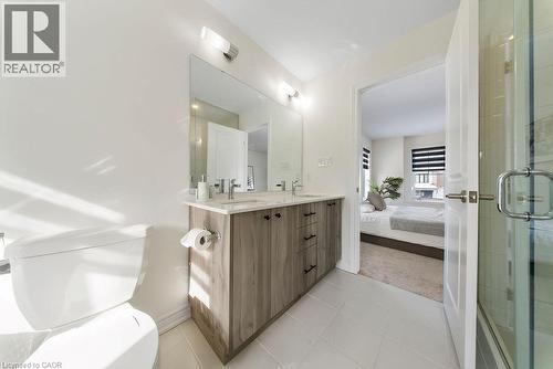 175 Blackbird Way, Mount Hope, ON - Indoor Photo Showing Bathroom