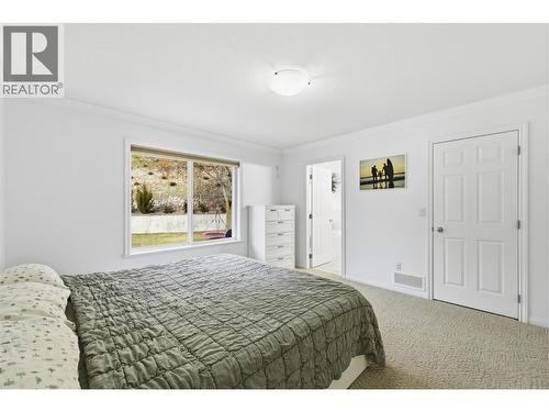 1492 Longley Crescent, Kelowna, BC - Indoor Photo Showing Bedroom