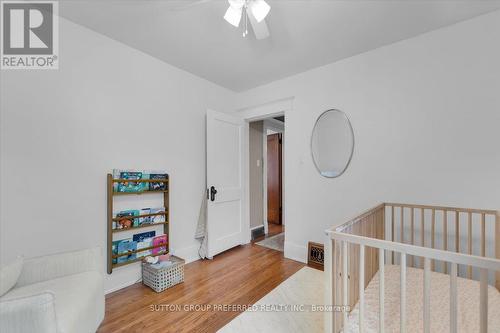 18 Tecumseh Avenue E, London South (South F), ON - Indoor Photo Showing Bedroom