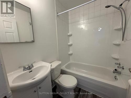 308 - 1174 Hamilton Road, London East (East O), ON - Indoor Photo Showing Bathroom