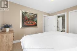 3rd Floor - Bedroom  ll / Walk-in closet - 