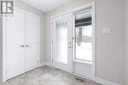 Main Floor - Foyer - 