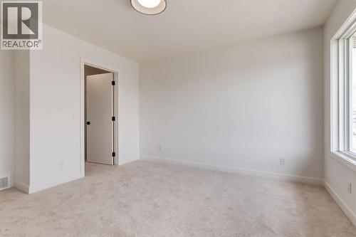 267 Sora Boulevard, Calgary, AB - Indoor Photo Showing Other Room