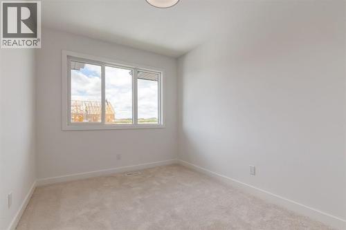 267 Sora Boulevard, Calgary, AB - Indoor Photo Showing Other Room