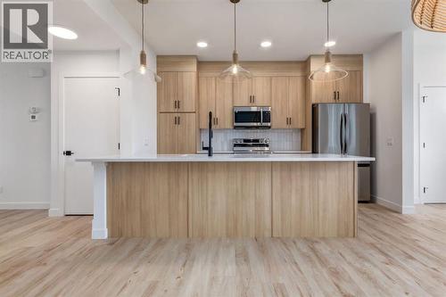 267 Sora Boulevard, Calgary, AB - Indoor Photo Showing Kitchen