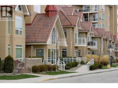 1088 Sunset Drive Unit# 435, Kelowna, BC - Outdoor With Facade