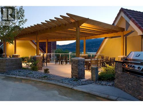 1088 Sunset Drive Unit# 435, Kelowna, BC - Outdoor With Deck Patio Veranda