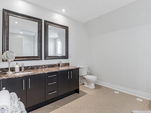 63 Ruby Lang Lane, Toronto, ON - Indoor Photo Showing Bathroom