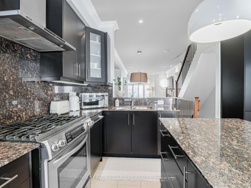 63 Ruby Lang Lane, Toronto, ON - Indoor Photo Showing Kitchen With Upgraded Kitchen