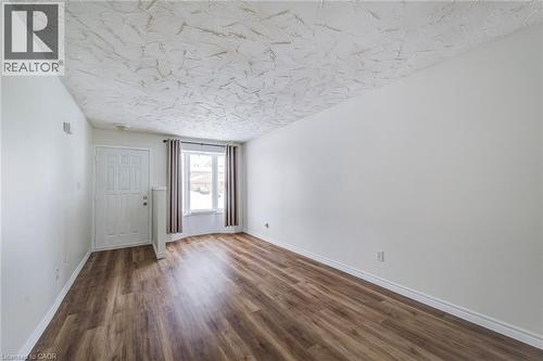 839 Doon Village Road, Kitchener, ON - Indoor Photo Showing Other Room