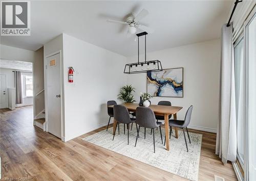 839 Doon Village Road, Kitchener, ON - Indoor Photo Showing Dining Room